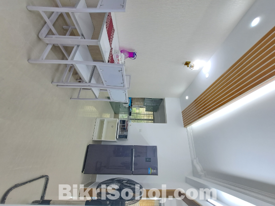 Fully-Furnished 2-Bedroom Apt Rent in Bashundhara R/A,Dhaka!